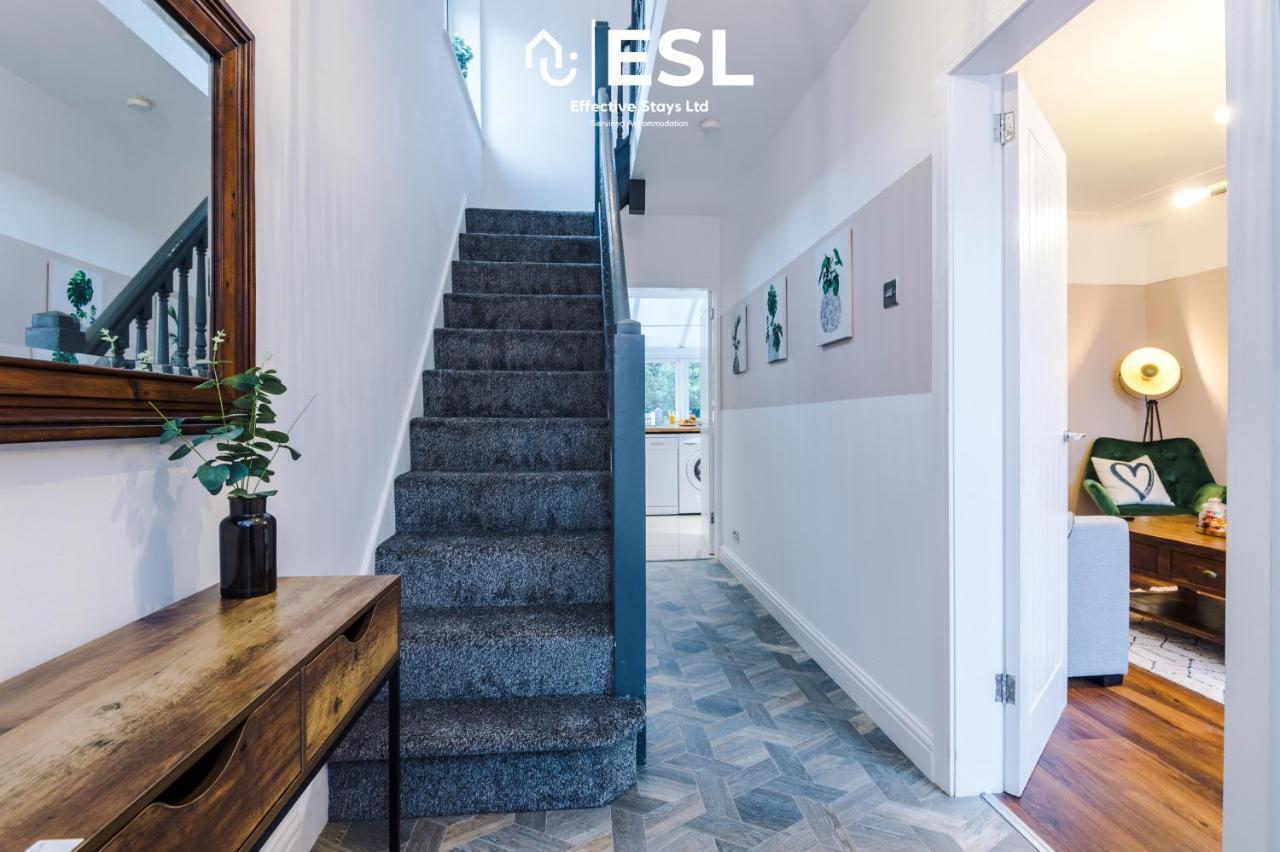 Open Plan - 3 Bedroom House - Garden And Outdoor Seating - Driveway Parking - Short Drive To City Centre Saughall Exteriér fotografie